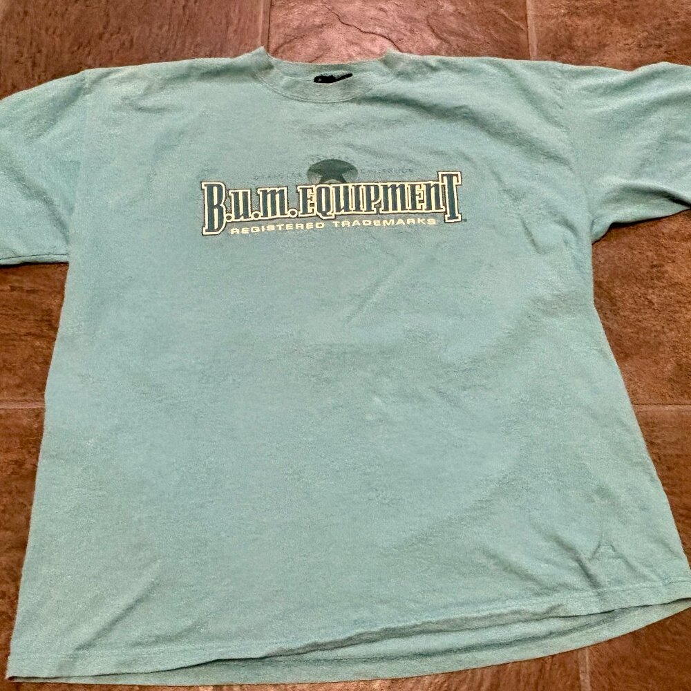 ~~Vintage BUM Equipment Shirt Short Sleeve T-Shirt Green L/XL...small light mark